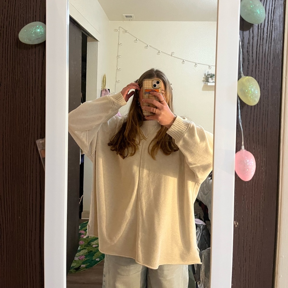 Aerie Cream Crew Neck Sweater